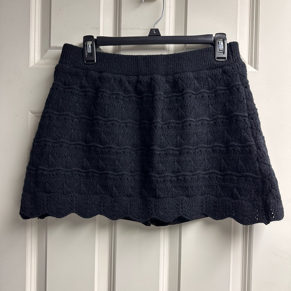 HALARA Black Textured Mini Skirt